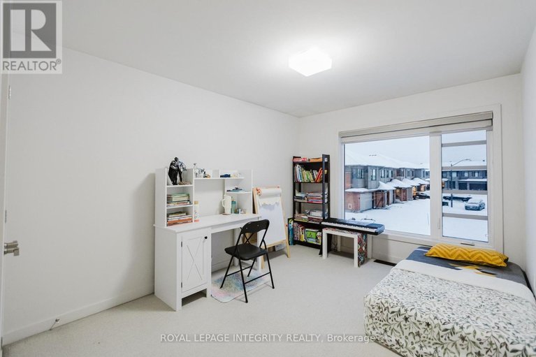 29495851/900-chipping-circle/riverside-southgloucester-glen/ottawa/ontario/K4M0E7_29