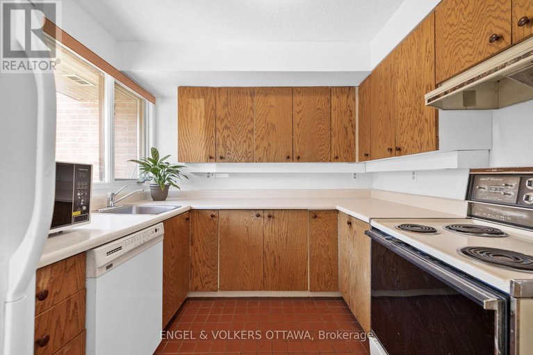 28241154/306-cathcart-street/lower-town/ottawa/ontario/K1N5C4_14