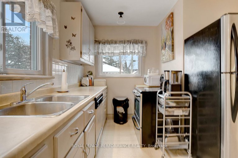 29251027/103-glynn-avenue/overbrook/ottawa/ontario/K1K1S7_9