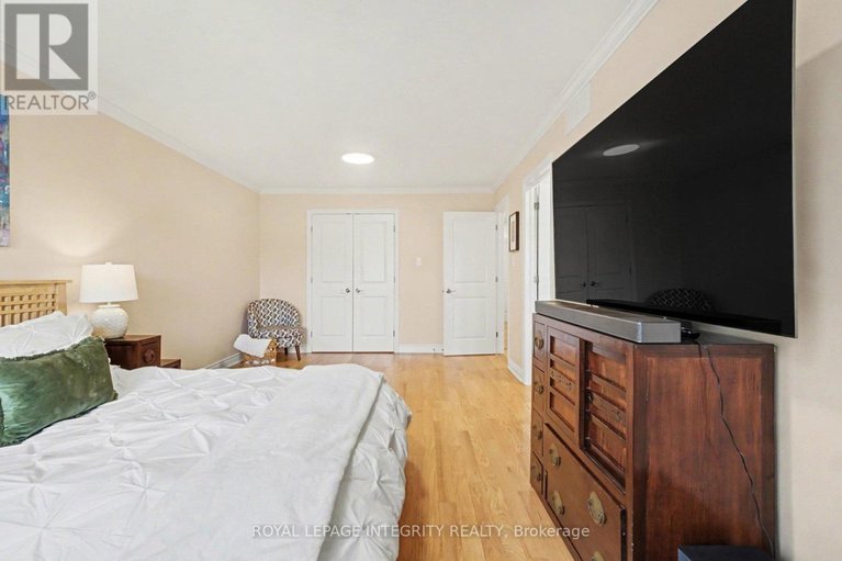 29590354/279-currell-avenue/westborohampton-park/ottawa/ontario/K1Z7J5_14