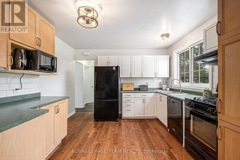 28708364/32-butterwick-street/munster/ottawa/ontario/K0A3P0_7