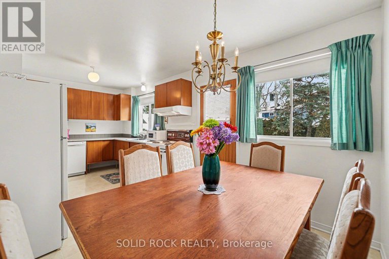 29399475/990-harkness-avenue/riverside-park/ottawa/ontario/K1V6P2_16