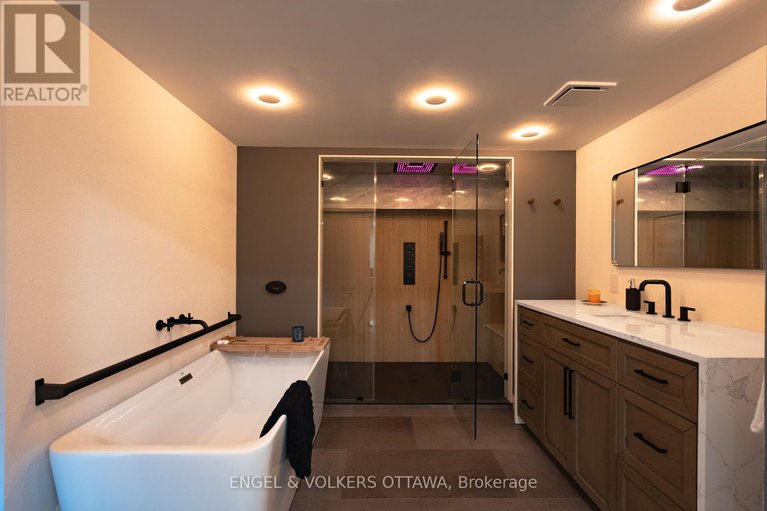 28912117/2-davies-court/glencairnhazeldean/ottawa/ontario/K2L1L6_34