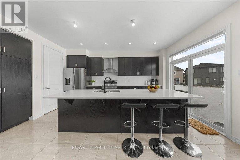 29582794/290-turnbuckle-crescent/half-moon-bay/ottawa/ontario/K2J7B7_10