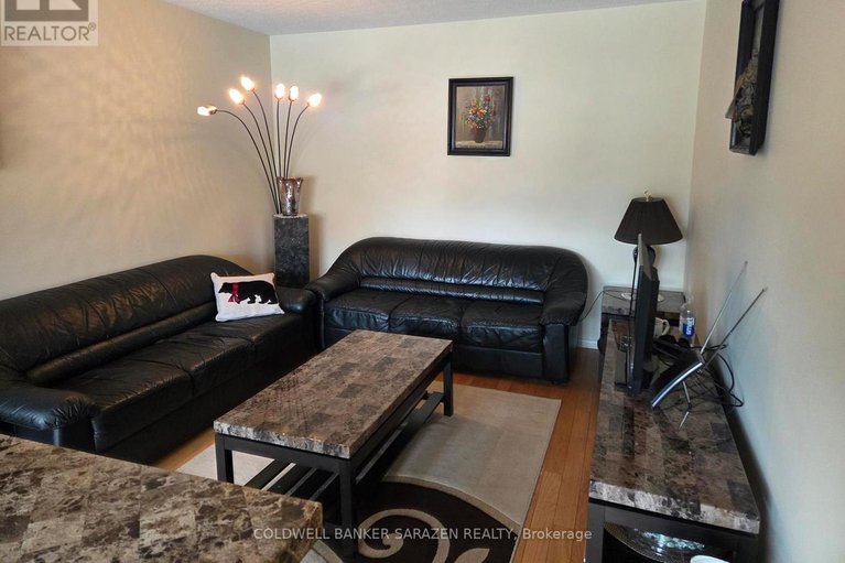 29446145/31-dossetter-way/hunt-club-park/ottawa/ontario/K1G4S3_5