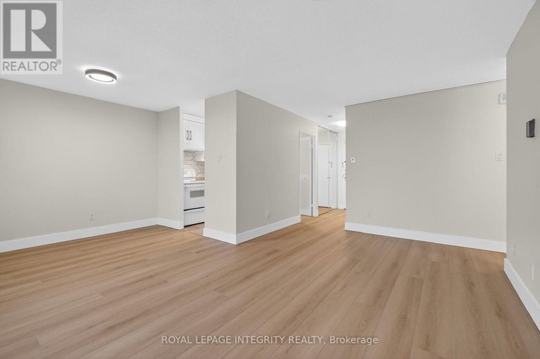 29313882/1708-1785-frobisher-lane/riverview-park/ottawa/ontario/K1G3T7_12