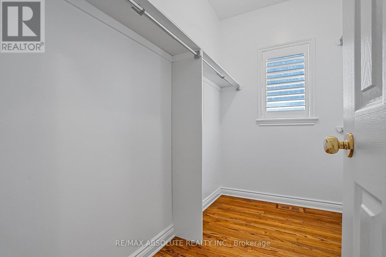 28668574/1513-apeldoorn-avenue/carleton-heights/ottawa/ontario/K2C1V2_28