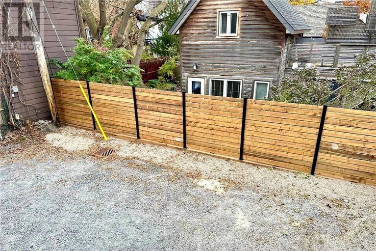 29112104/a-b-25-omeara-street/hintonburg/ottawa/ontario/K1Y2S8_27