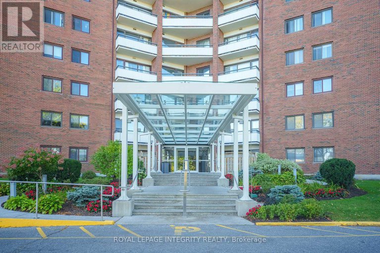 28993309/1010-20-chesterton-drive/borden-farmstewart-farmcarleton-heightsparkwood-hills/ottawa/ontario/K2E6Z7_4