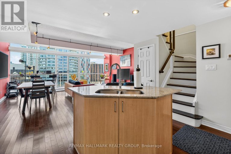 29682835/1401-134-york-street/lower-townbyward-market/ottawa/ontario/K1N1K8_10