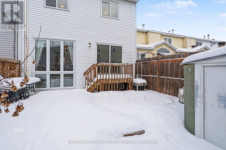 29229076/1970-wildflower-drive/queenswood-heights-south/ottawa/ontario/K1E3V4_27