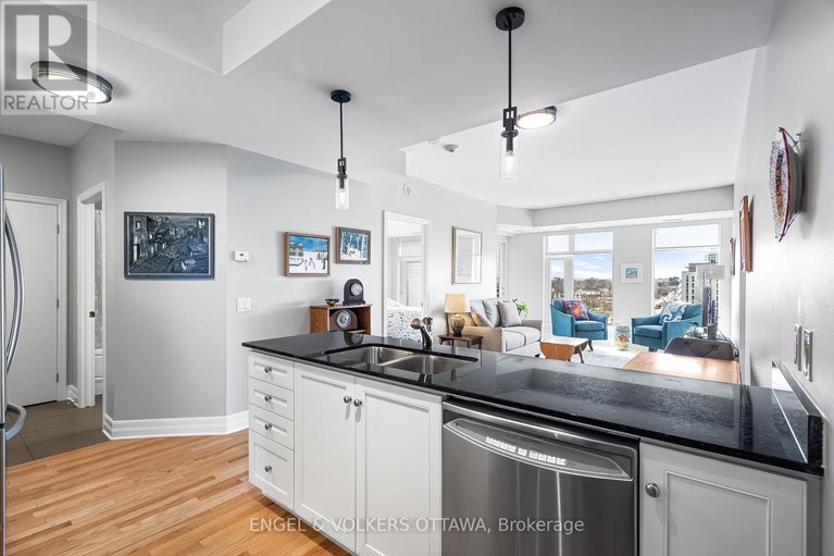 29646080/1106-75-cleary-avenue/woodroffe/ottawa/ontario/K2A1R8_12