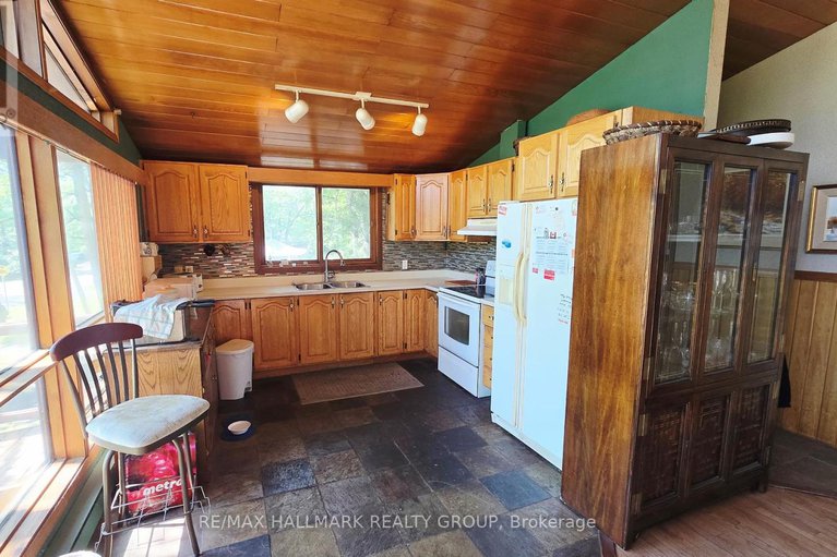 28641081/1087-bayview-drive/constance-bay/ottawa/ontario/K0A3M0_16