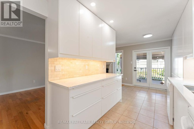 28946187/647-apollo-way/fallingbrookpineridge/ottawa/ontario/K4A1T2_19