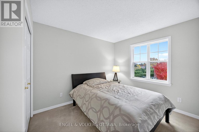 29030963/277-mart-circle/manor-park/ottawa/ontario/K1K4W2_31