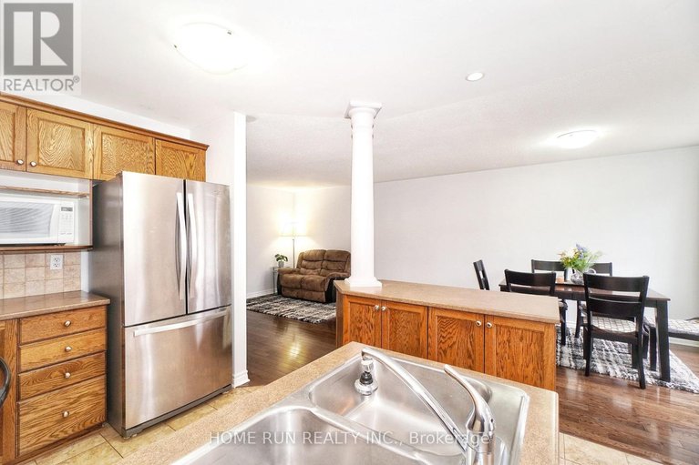 29605927/2222-brockstone-crescent/avalon-east/ottawa/ontario/K4A4V5_17