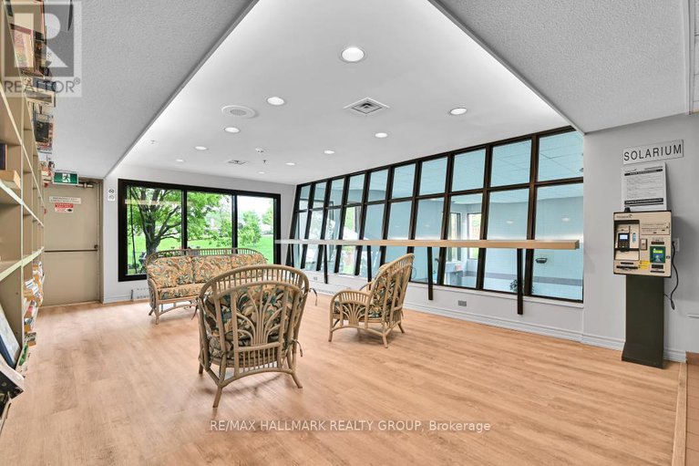 28331296/1808-1081-ambleside-drive/woodroffe/ottawa/ontario/K2B8C8_19