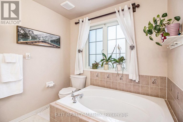 29004657/2205-blue-willow-crescent/orleans-village/ottawa/ontario/K1W1K6_33