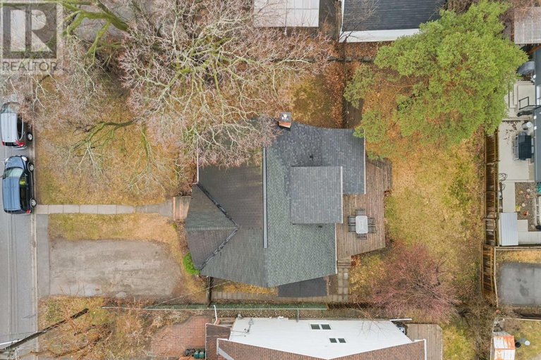 29600890/564-tweedsmuir-avenue/westborohampton-park/ottawa/ontario/K1Z5P2_37