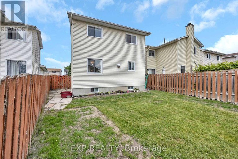 28480509/29-gowrie-drive/glencairnhazeldean/ottawa/ontario/K2L2T5_48