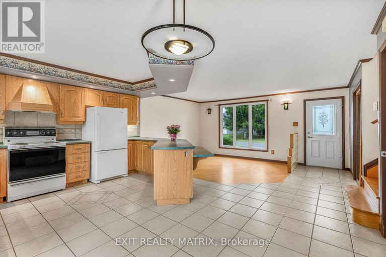 28991859/29-louise-crescent/embrun/russell/ontario/K0A1W0_14