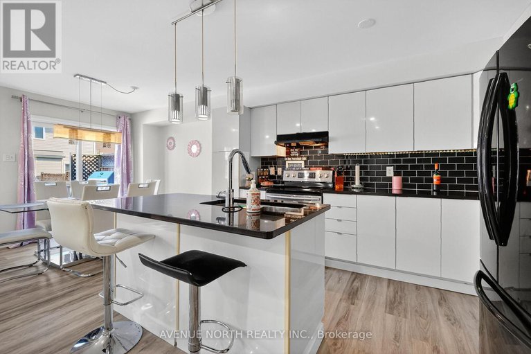 29068695/208-kingswell-street/leitrim/ottawa/ontario/K1T0L1_13