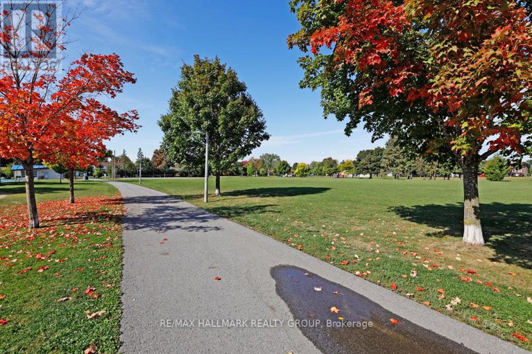 28911450/2-1240-pebble-road/south-keys/ottawa/ontario/K1V8V4_34