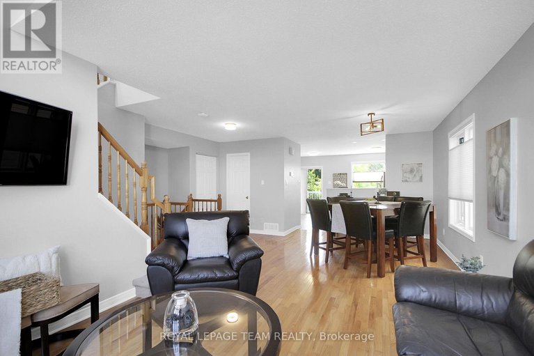 28988068/334-wiffen-private/westcliffe-estates/ottawa/ontario/K2H1G3_27