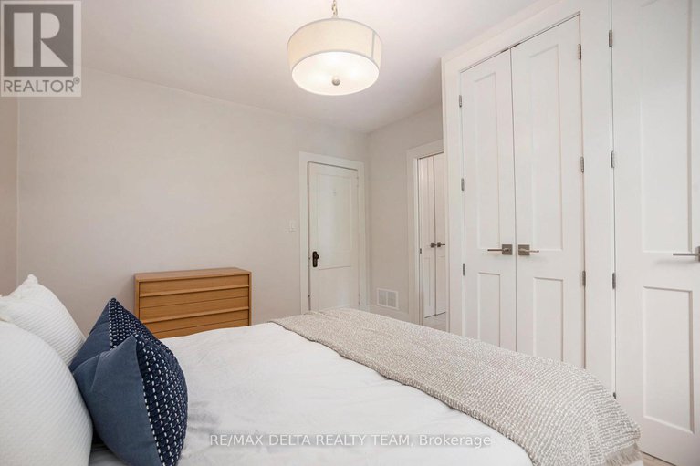 28702381/44-renfrew-avenue/glebe/ottawa/ontario/K1S1Z5_18