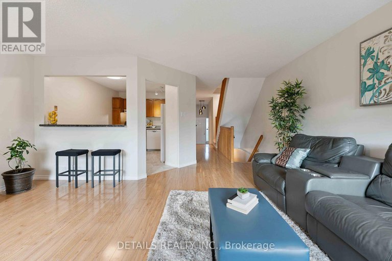 28599127/1537-briarfield-crescent/fallingbrookridgemount/ottawa/ontario/K4A1Z9_9