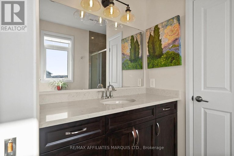 29533245/74-jim-brownell-boulevard/long-sault/south-stormont/ontario/K0C1P0_25