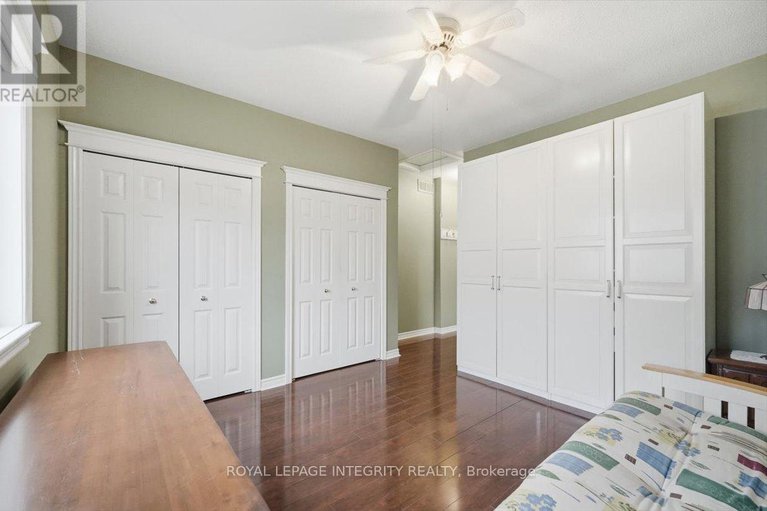 29339482/1030-valin-street/fallingbrookgardenway-south/ottawa/ontario/K4A4X7_23