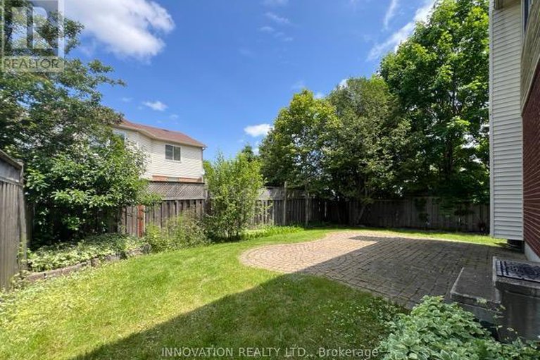 28246282/2-chickasaw-crescent/bridlewood/ottawa/ontario/K2M1M3_23