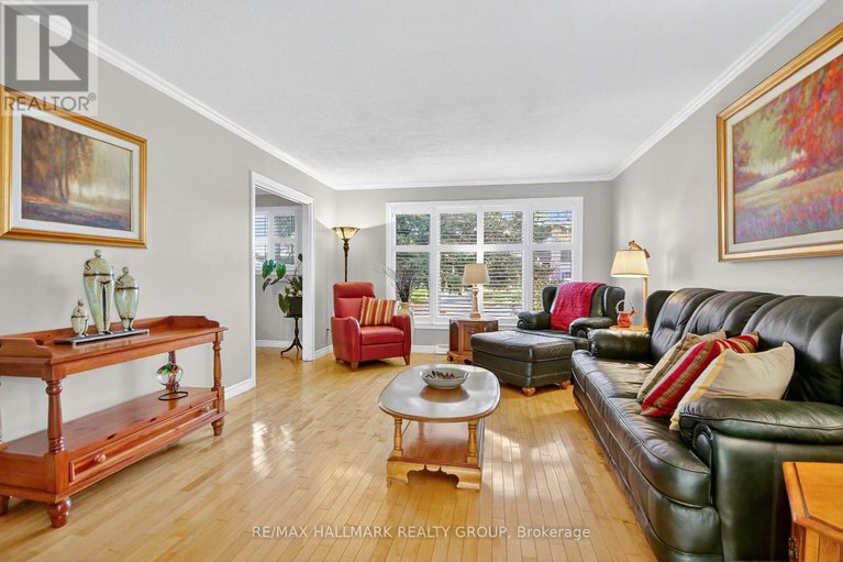 29053802/838-balsam-drive/chatelaine-village/ottawa/ontario/K1E1B7_9