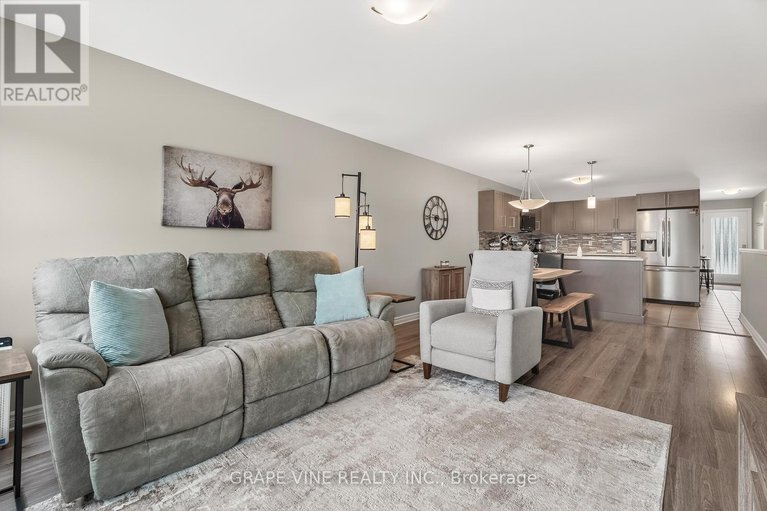 29484450/923-leishman-drive/mississippi-mills-ramsay-twp/mississippi-mills/ontario/K0A1A0_19