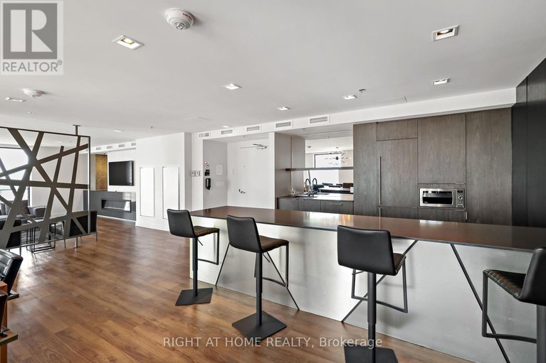 28693588/2102-20-daly-avenue/sandy-hill/ottawa/ontario/K1N0C6_20