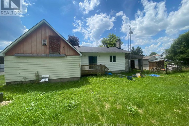 28127575/2415-du-lac-road/clarencerockland-twp/clarence-rockland/ontario/K0A3N0_26