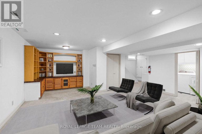 28653090/603-edison-avenue/mckellarhighland/ottawa/ontario/K2A1V6_35