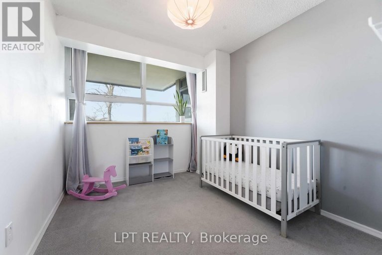 29660872/314-555-brittany-drive/viscount-alexander-park/ottawa/ontario/K1K4C5_18