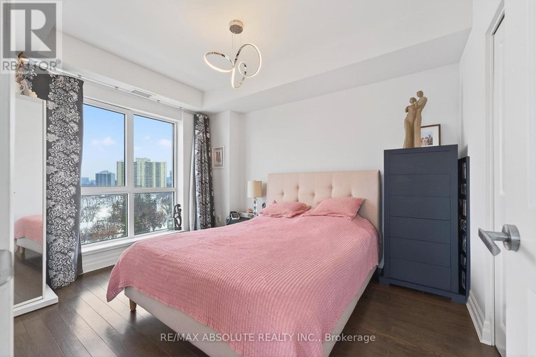 29373428/1209-90-landry-street/vanier/ottawa/ontario/K1L0A9_12