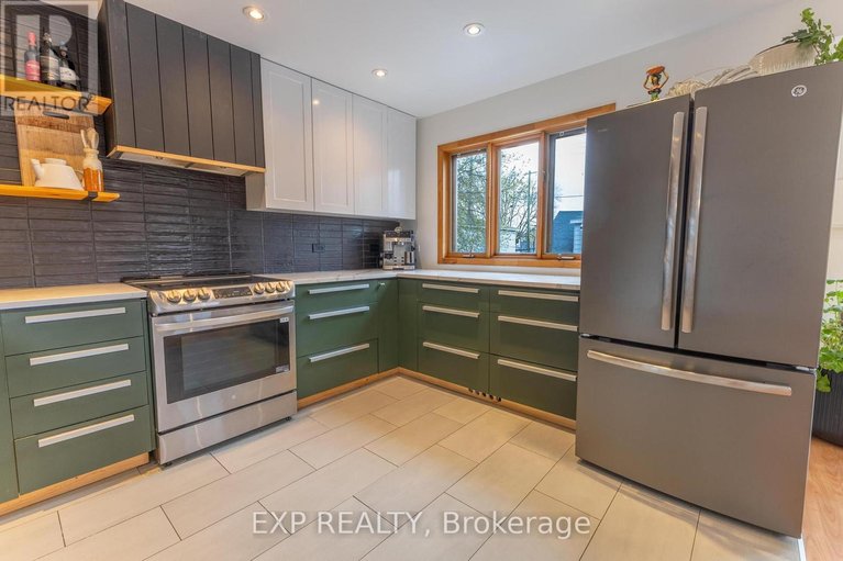 29685310/162-westhaven-crescent/westborohampton-park/ottawa/ontario/K1Z7G3_15