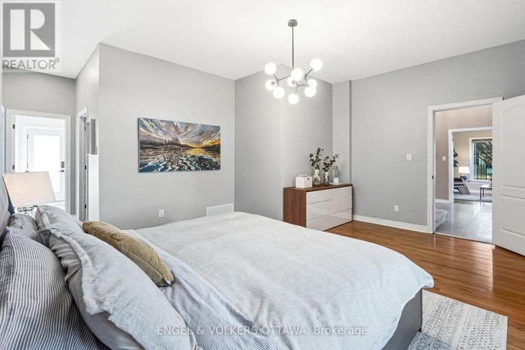 29666801/32-barcham-crescent/hearts-desire/ottawa/ontario/K2J3Z7_23