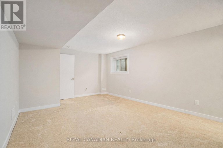 28892633/93-pizzicato-street/mer-bleuebradley-estatesanderson-park/ottawa/ontario/K1W0S3_22