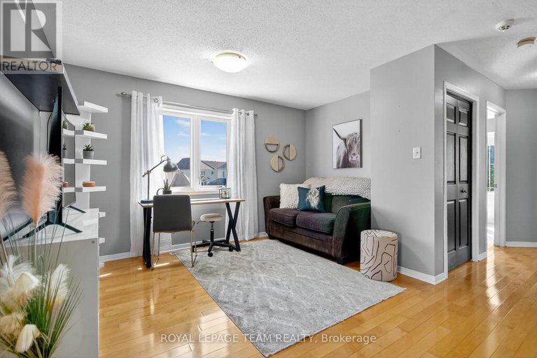 28882622/2001-dunollie-crescent/morgans-grantsouth-march/ottawa/ontario/K2W1H5_32