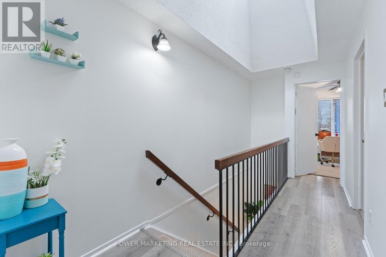 29658989/b-6702-jeanne-darc-boulevard-n/convent-glen-north/ottawa/ontario/K1C6E9_17