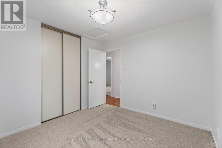 29153691/1032-lawrence-street/town-of-rockland/clarence-rockland/ontario/K4K1N1_14