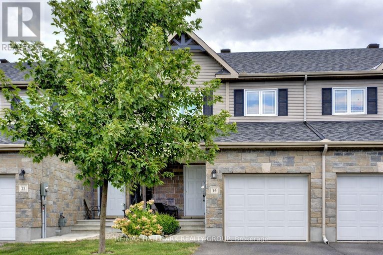 29578401/28-nathalie-street/town-of-rockland/clarence-rockland/ontario/K4K1E6_1