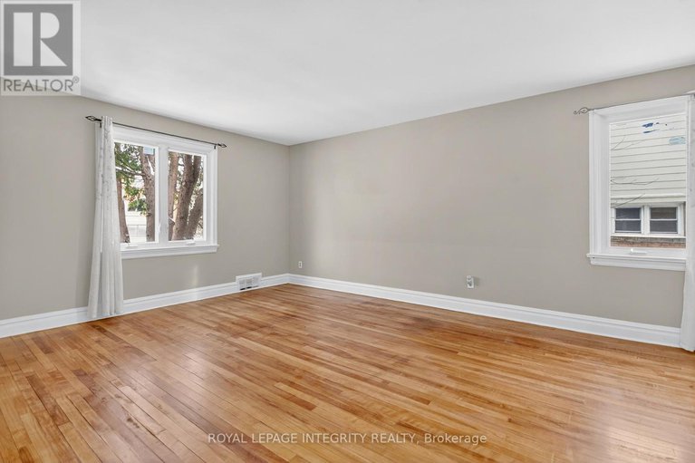 29192840/230-smyth-road/alta-vistafaircrest-heights/ottawa/ontario/K1H5A2_19