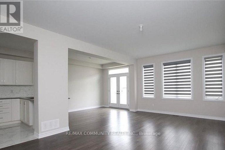 29105852/32-pacing-walk/goulbourn-twp-from-franktown-rdsouth-to-rideau/ottawa/ontario/K0A2Z0_8