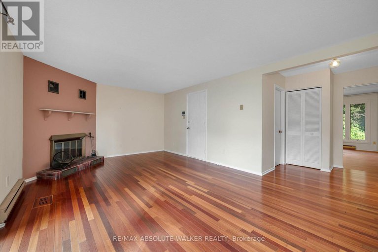 28746001/1439-metz-crescent/carson-meadows/ottawa/ontario/K1K3Z9_13